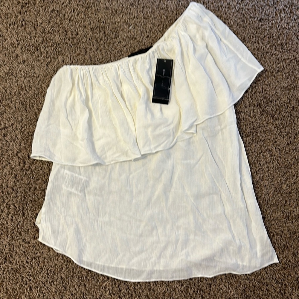 COPY - 💠NWT BCBGMaxazria Top (XS)
